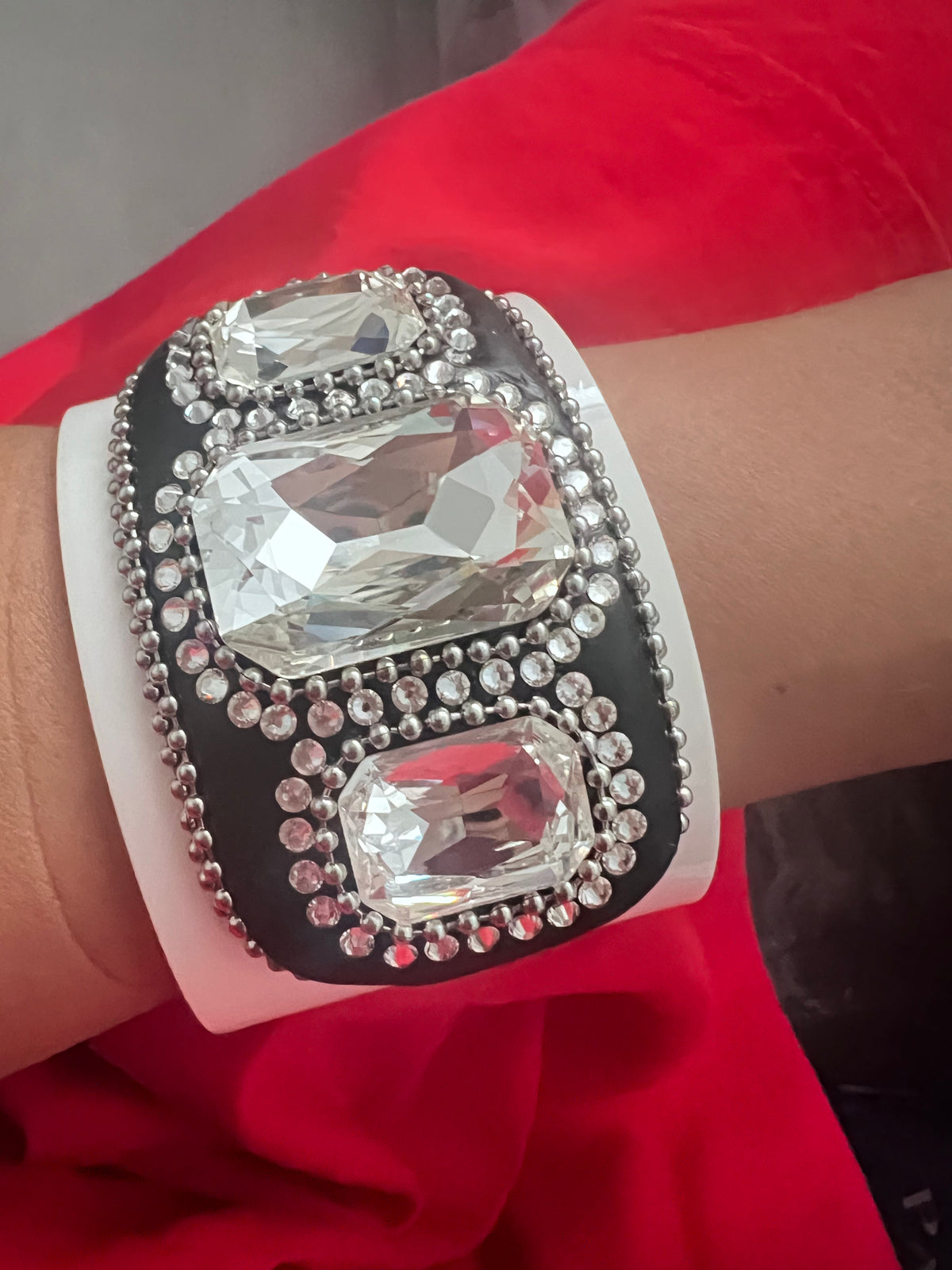 Stunner Cuff