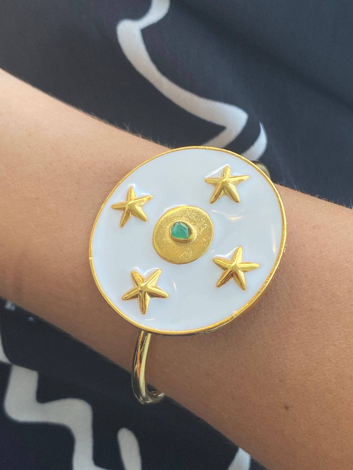 V-Lyra Bracelet