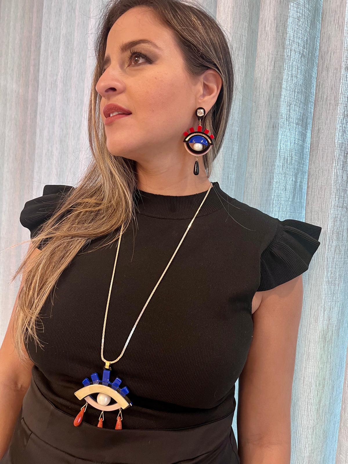 Big eye necklace